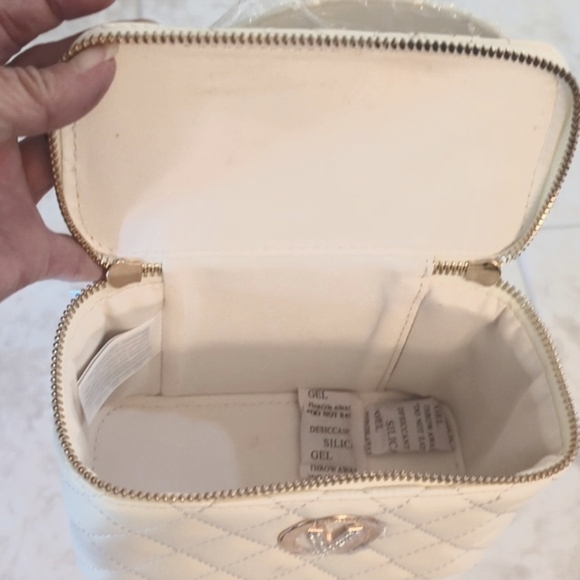 Valentino Orlando white and gold Crossbody - NWT - Picture 2 of 11
